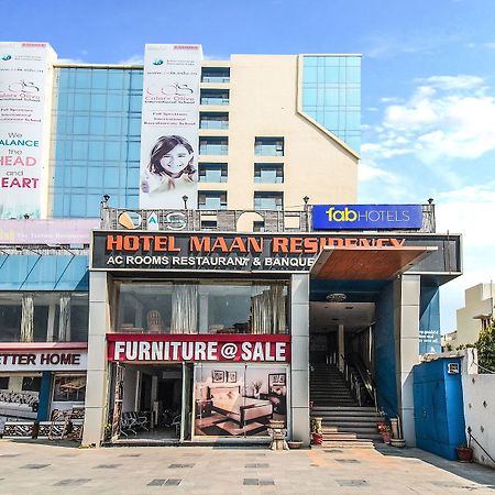Hotel Maan Residency Satellite Road 阿穆达巴 外观 照片