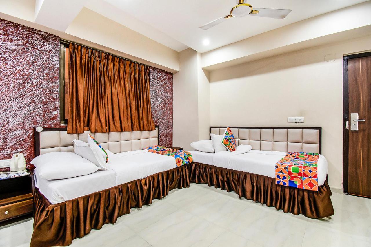 Hotel Maan Residency Satellite Road 阿穆达巴 外观 照片